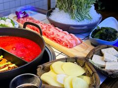 -热火朝天鲜切牛肉火锅(南强街巷店)