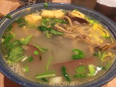 金陵鸭血粉丝汤-弄堂小笼包(西青中北永旺购物中心店)