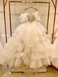 点击看大图 -GRACE KELLY婚纱与礼服(北京店)