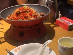 -爱碗亭·鲜炒湖南菜(壹城中心店)