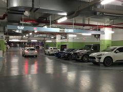 -东方嘉里中心-停车场