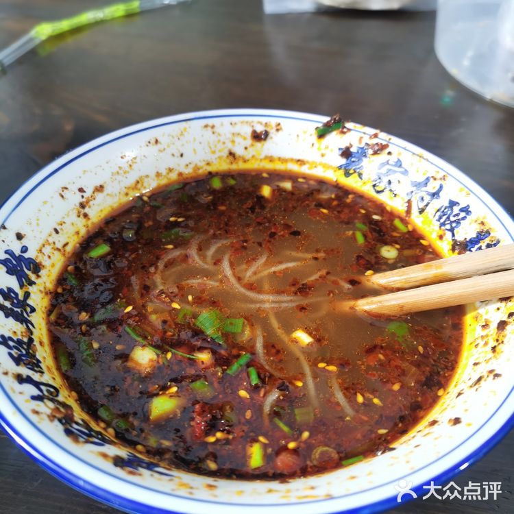 唱着从小卖蒸馍。这次去摇身一变成为了可吃可逛可玩的地方