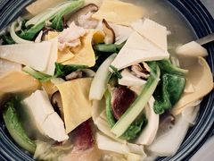 -蔼若春.传承三十年云南菜(金碧公园店)