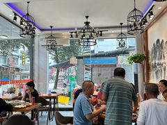 -梁姐啤酒鱼(兴坪古镇店)