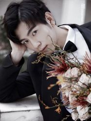 -至臻微拉婚纱摄影