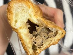 金枪鱼面包-可稵咖啡面包蛋糕(休斯顿店)