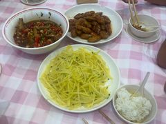 -三只鸟本地特色菜馆(上饶总店)