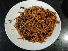 烧三丝-津菜宋记老房子(平山道店)