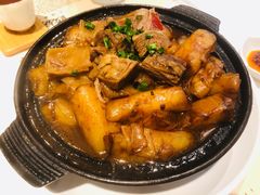 煲仔牛腩猪肠粉-虾饺妹·酒家(金碧店)