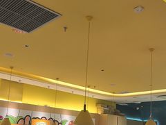 -小鱼小牛(世欧广场店)