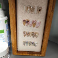 -摩睫+皮肤管理·科学美容中心