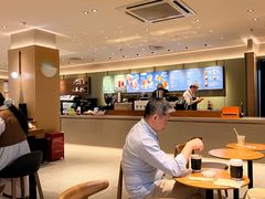 -星巴克臻选(上海中环广场2F店)