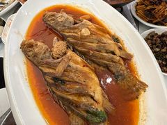 -丹水桥地锅鱼·翘嘴鲌·地方特色全鱼宴(丹江口大坝店)