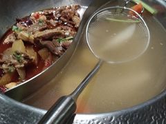 -左庭右院鲜牛肉火锅(金山万达店)