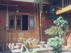 -五花石之旅客栈
