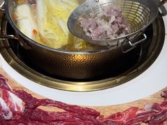 -牛人日志·鲜牛肉骨汤火锅(万科里瑧店)