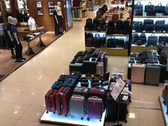 -银泰百货(舟山临城店)