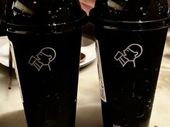 -喜茶(北京华贸购物中心店)