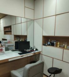 -CARR SALON