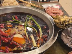 -黄潇洒老火锅(九眼桥宏济巷店)