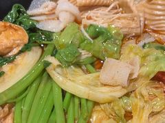 -万记麻辣烫国展总店