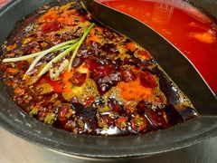 -鹿鸣山草本茶香火锅(园西路店)