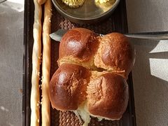 餐前面包-艺奢书廊餐厅Luxury Art Cafe&Restaurant(阳光城环球金融中心店)