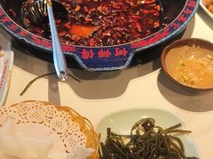 -何师傅美蛙鱼头(汉街店)