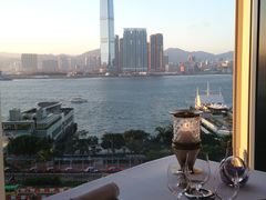 某人在对面加班=v=-Caprice(香港四季酒店)
