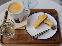 -LAVAZZA拉瓦萨咖啡(上海金融街店)