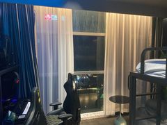 -粤塔H轻奢电竞酒店(海珠广州塔中山大学店)