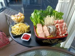 -酤居湖景音乐餐吧(安宁店)