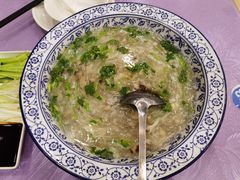 西湖牛肉羹-梅利汴京烤鸭•开封豫菜地标店(东大街店)