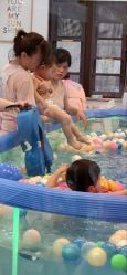 -趣童婴幼儿SPA母婴生活馆(孔雀城店)