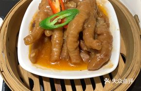 Stewed Chicken Feet with Wing Sauce