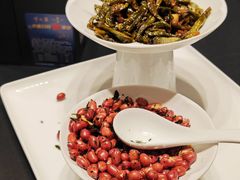 -忆江南·临江鱼馆