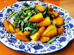 韭菜虾皮炒窝头-青英餐厅
