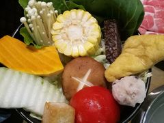 蔬菜拼盘-伊人锅·魔石泡泡鱼