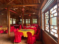 -鲤鱼塘农家山庄