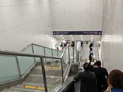 -建设三路(地铁站)