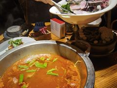 -野山舂·贵州现舂酸汤牛肉(鸿通城店)