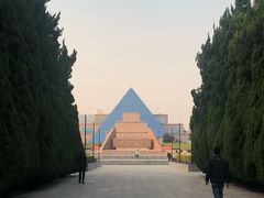 -上海市龙华烈士陵园