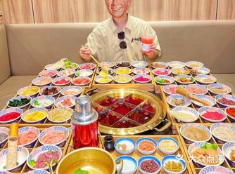 相当于人均50左右吃一大桌～·