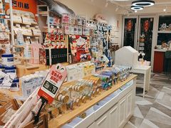 -宠小格时尚宠物生活馆(唐镇店)