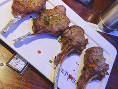苏尼特金质烤羊排-三个蒙古大叔羊肉串(大宁店)