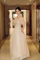 点击看大图 -艾拉·女王婚纱礼服馆