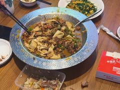 -俭寨大盘鸡·手抓肉·烧烤新疆菜(乌苏路店)