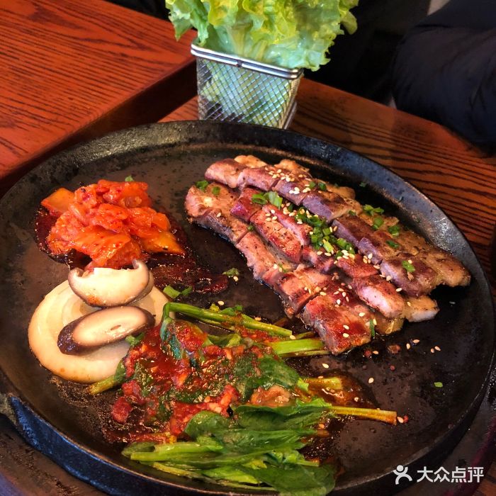 听说过创意韩式料理(人民广场店)铁锅碳烤黑猪肉图片