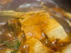 -鱼窝棚柴火铁锅炖(富山屯店)