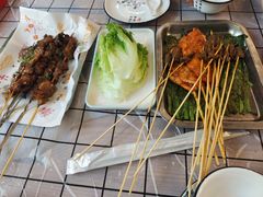 -顶峰夜宴·龙虾烧烤大排档(九江学院店)